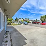 Mod San Diego Apt With Patio - Walk To Harbor!