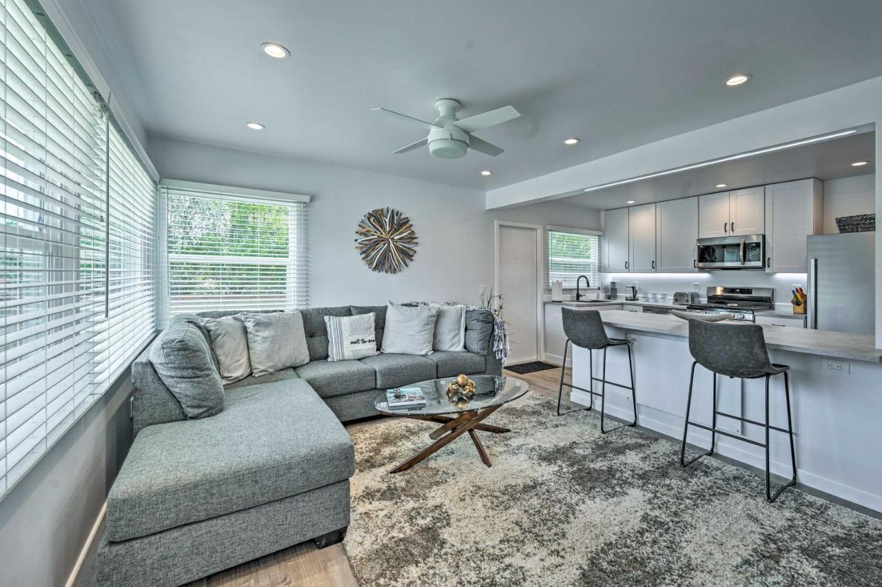 Mod With Patio - Walk To Harbor! Apartment